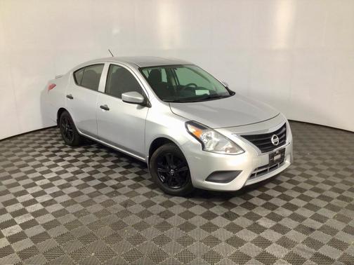 2019 Nissan Versa 1.6 S+