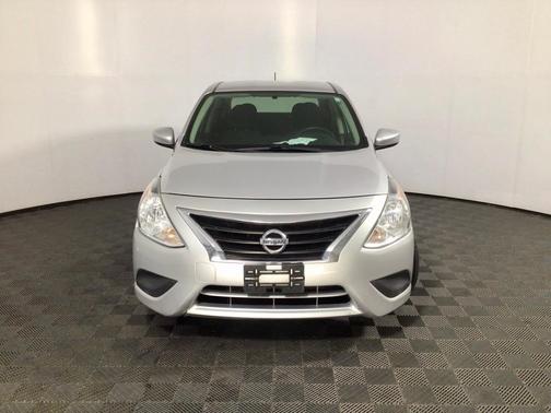 2019 Nissan Versa 1.6 S+