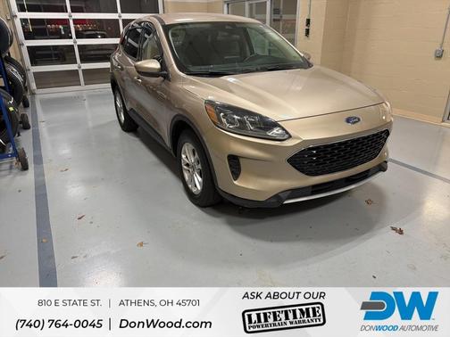 2020 Ford Escape SE