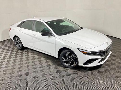 2025 Hyundai ELANTRA HEV SEL Sport