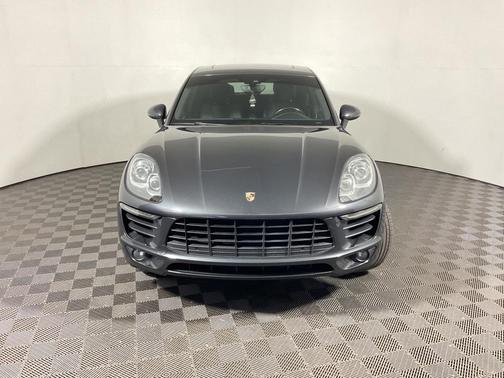 2018 Porsche Macan Base
