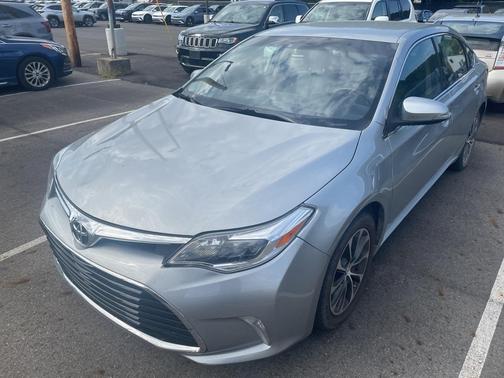 2016 Toyota Avalon XLE