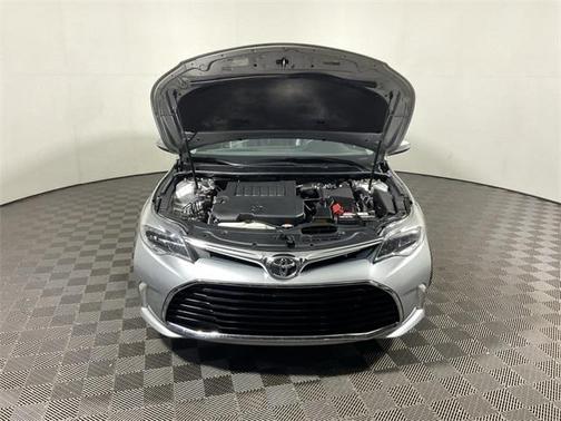 2016 Toyota Avalon XLE