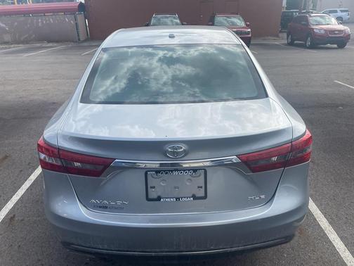 2016 Toyota Avalon XLE