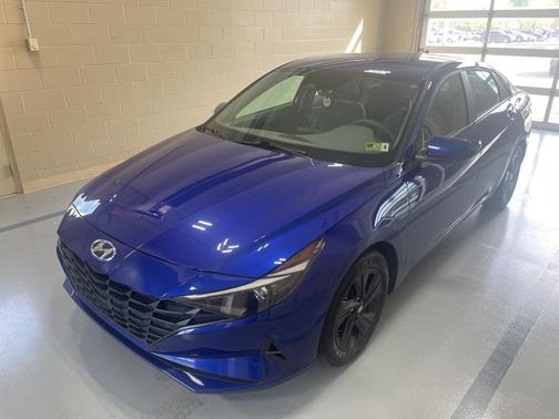 2023 Hyundai ELANTRA HEV Blue