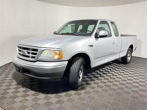 2003 Ford F-150 XL SuperCab