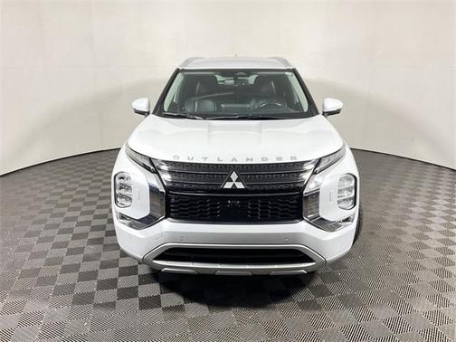 2023 Mitsubishi Outlander SEL