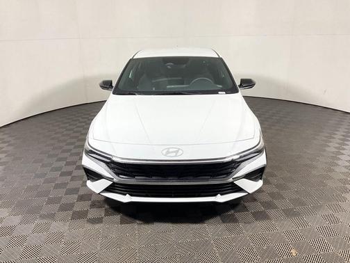 2025 Hyundai ELANTRA HEV SEL Sport