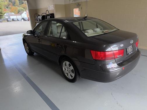 2010 Hyundai SONATA GLS