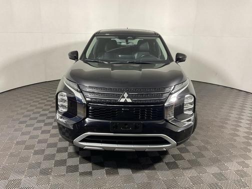 2024 Mitsubishi Outlander 