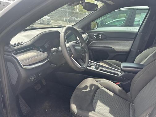 2023 Jeep Compass Sport