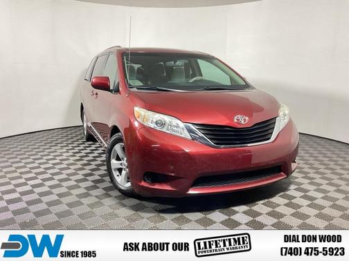 2014 Toyota Sienna LE