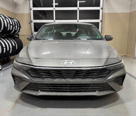 2025 Hyundai ELANTRA HEV SEL