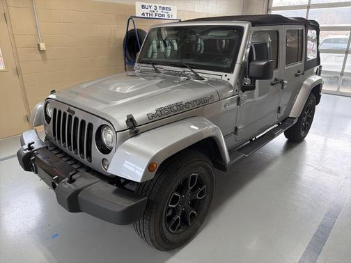 2017 Jeep Wrangler Unlimited Sahara