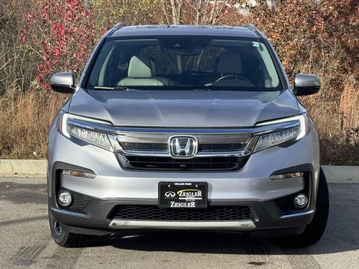 2022 Honda Pilot Touring 8-Passenger