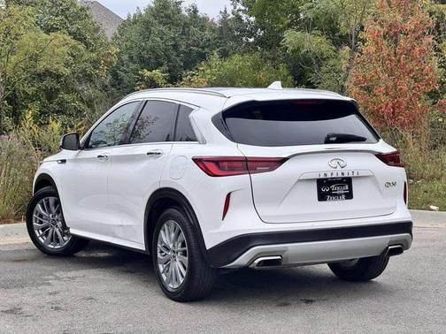 2024 INFINITI QX50 LUXE