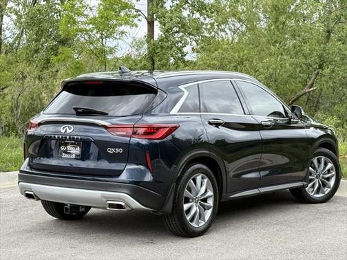 2022 INFINITI QX50 LUXE