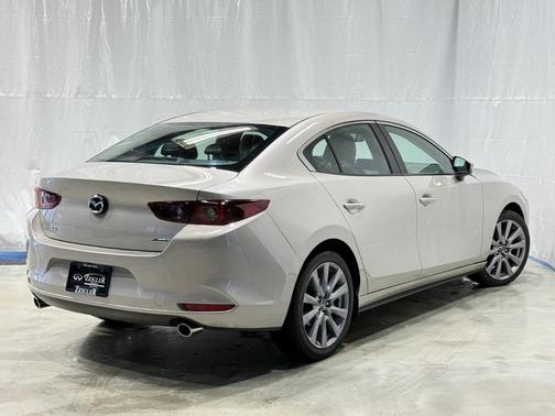 2024 Mazda Mazda3 FWD w/Preferred Package