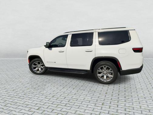 Bright White Clearcoat 2022 Jeep Wagoneer Series II 4x4
