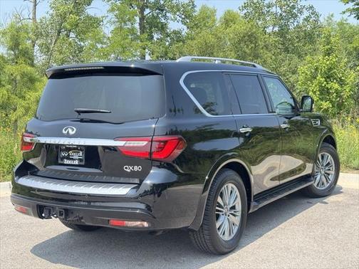 2021 INFINITI QX80 Luxe