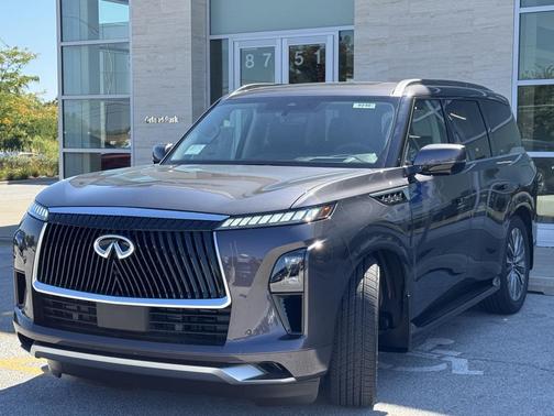 2026 INFINITI QX80 Luxe