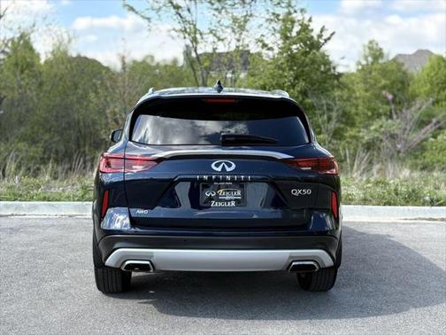 2023 INFINITI QX50 LUXE AWD