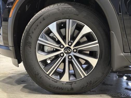 2025 INFINITI QX60 Pure