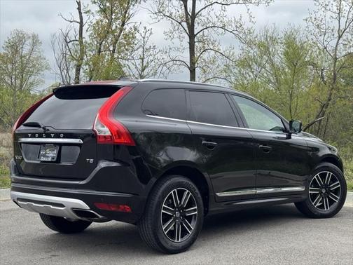 2017 Volvo XC60 T5 Dynamic