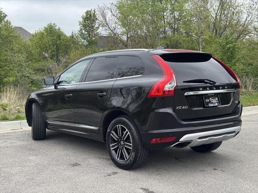 2017 Volvo XC60 T5 Dynamic