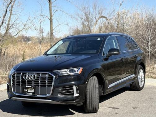 2023 Audi Q7 55 Premium Plus