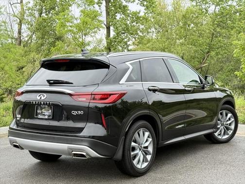 2022 INFINITI QX50 LUXE AWD