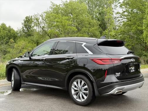 2022 INFINITI QX50 LUXE AWD