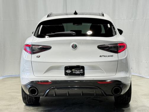 2024 Alfa Romeo Stelvio Veloce AWD