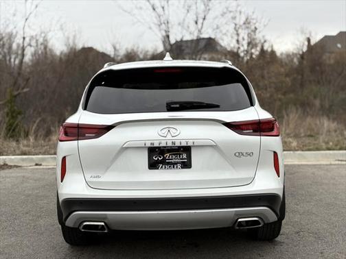 2023 INFINITI QX50 LUXE AWD