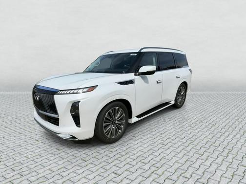 Radiant White 2026 INFINITI QX80 Luxe