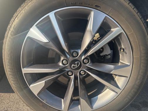 2024 INFINITI QX60 Luxe
