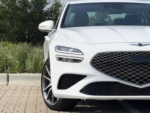 2023 Genesis G70 2.0T AWD