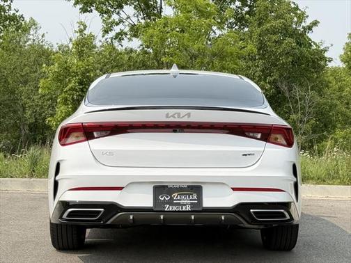 2024 Kia K5 GT-Line