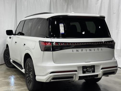 2025 INFINITI QX80 SENSORY AWD