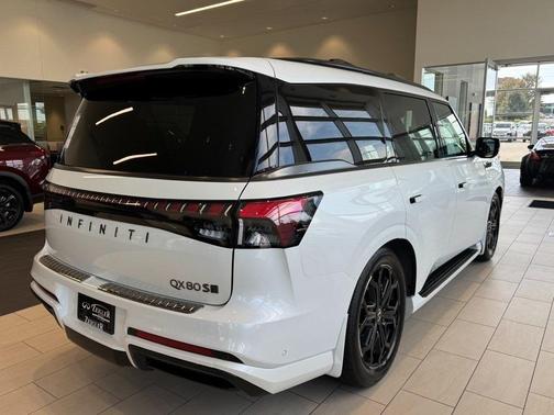 2026 INFINITI QX80 SPORT