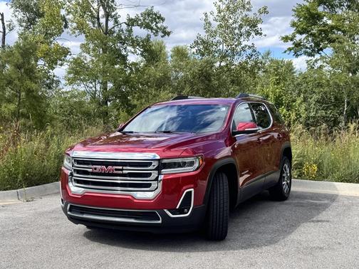 2023 GMC Acadia FWD SLT