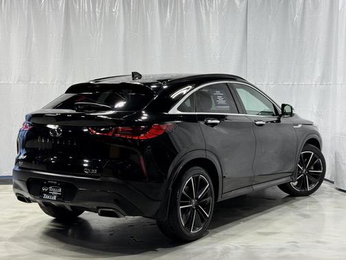 2022 INFINITI QX55 ESSENTIAL
