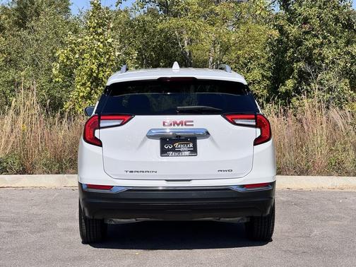 2022 GMC Terrain SLT