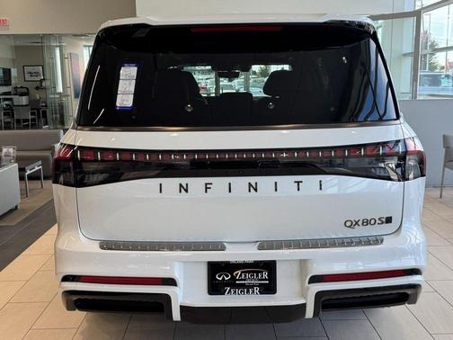 2026 INFINITI QX80 SPORT