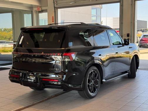 2026 INFINITI QX80 SPORT