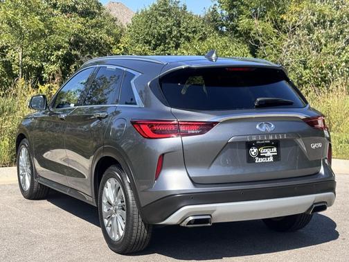2024 INFINITI QX50 LUXE