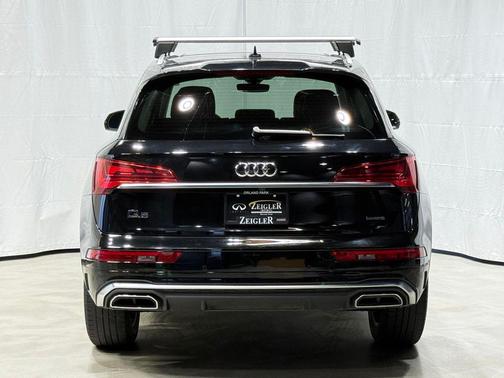 2023 Audi Q5 45 S line Premium Plus