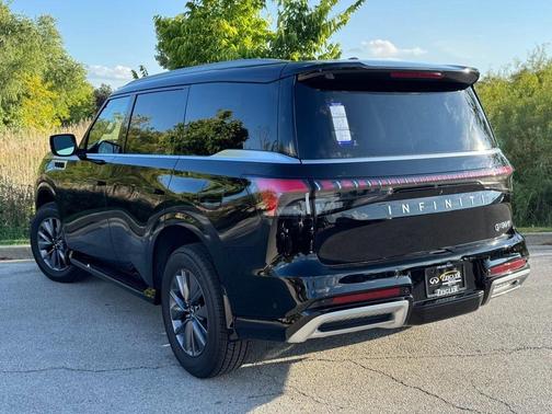 2026 INFINITI QX80 PURE AWD