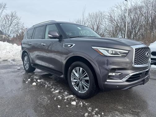 2024 INFINITI QX80 Luxe
