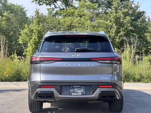 2024 INFINITI QX60 Luxe
